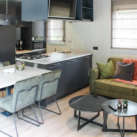Amazing In With Kitchen