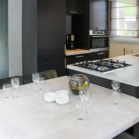 Amazing In With Kitchen